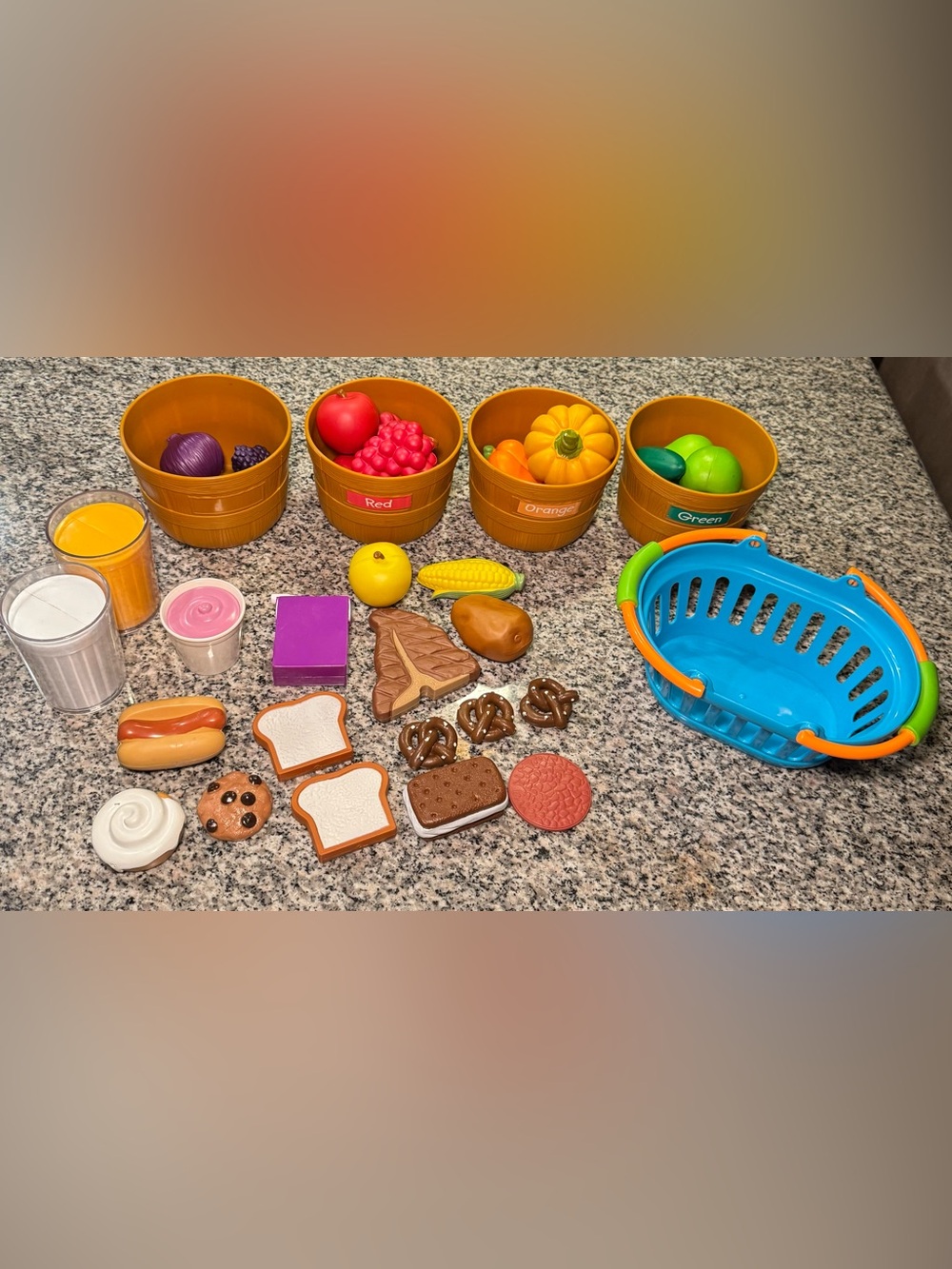 Learning Resources color sort baskets & breakfast/lunch/dinner Toys
